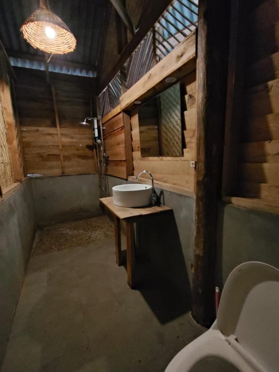 Fandee Island Treehouses & Ziplines - Tad Lo, Bolaven Loop Pakse Ban Kiangtat Exterior photo